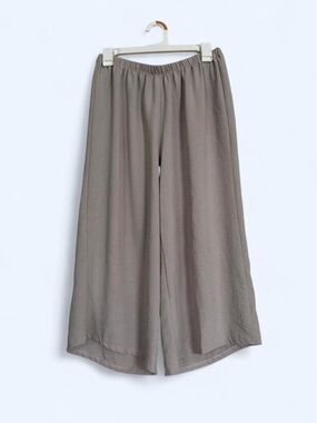 Relaxed Linen Wide-Leg Cropped Pants in Taupe - Elastic Waist